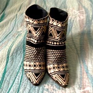 Lucky Brand Cowhide Ankle Boots